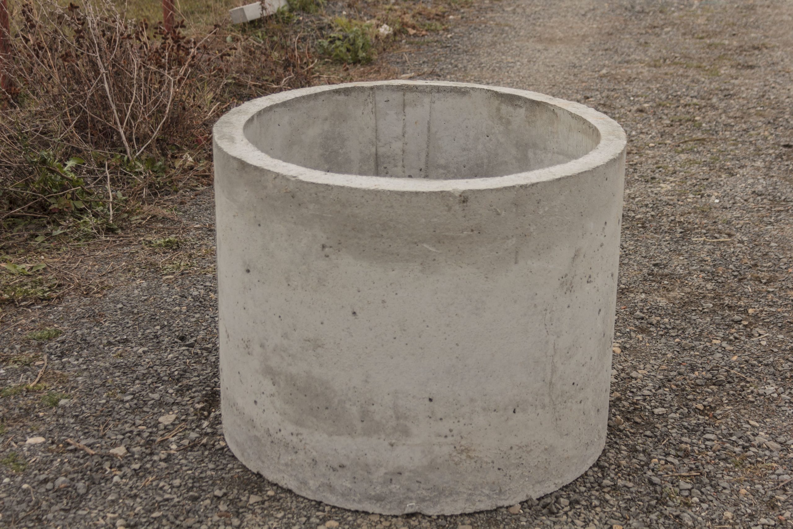 Tuburi din beton armat pentru fântână